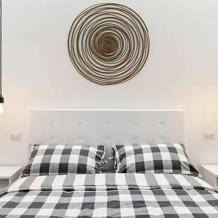 Apartment Modern And New Flat In Duomo Area Milan
